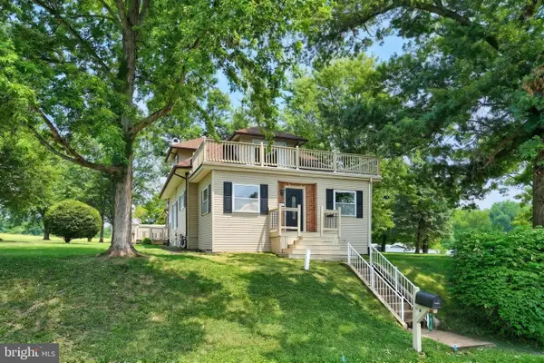 2613 Broad St, YORK, PA 17408