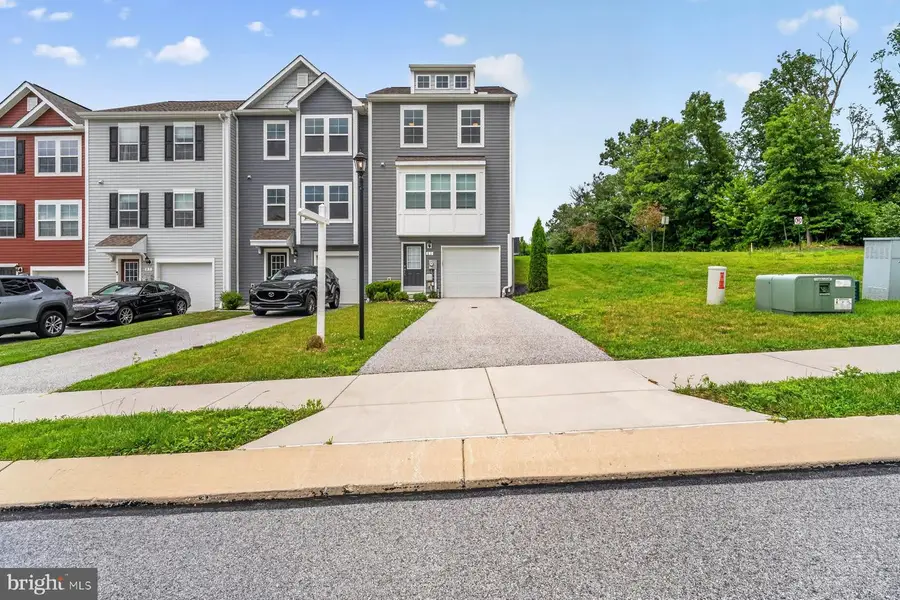 81 Ayrshire Dr, Hanover, PA 17331 - #3