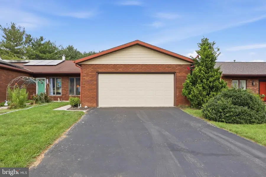 220 Kennedy Ct, Hanover, PA 17331 - #3