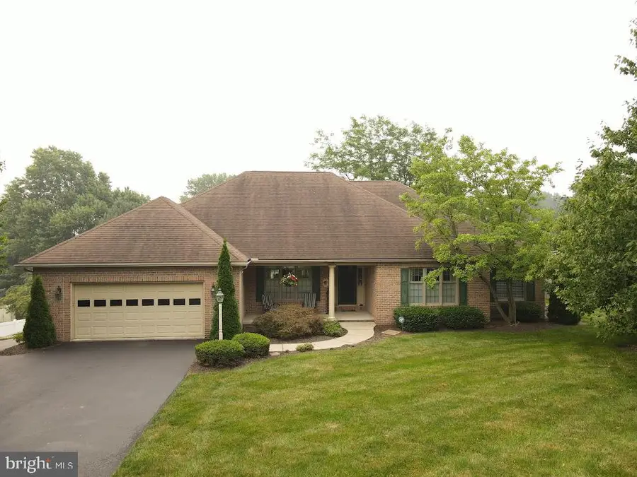 1022 Woodridge Rd, Red Lion, PA 17356 - #3
