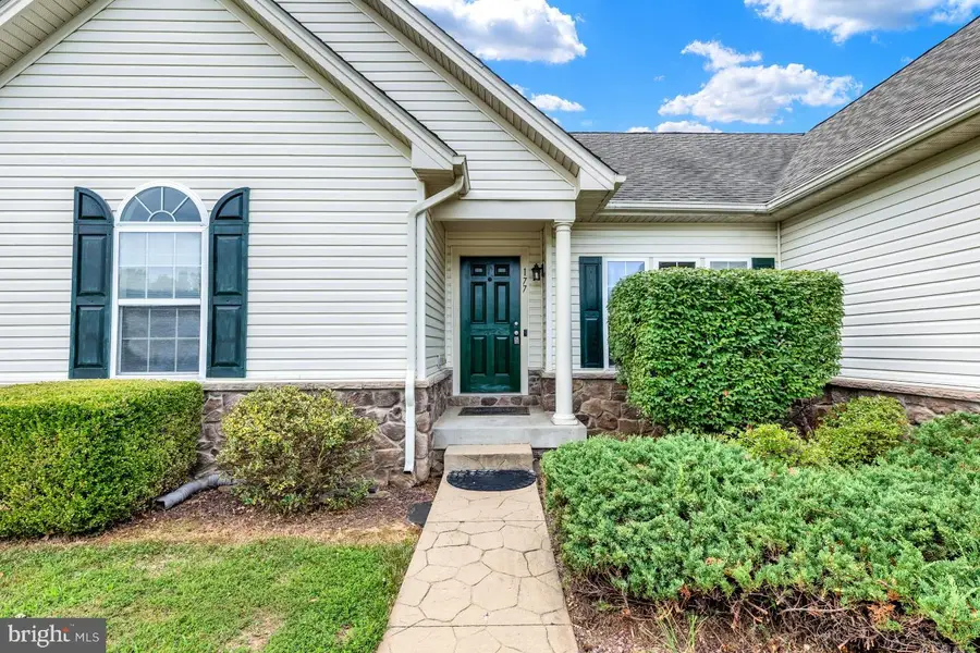 177 Split Rock Dr, Delta, PA 17314 - #2