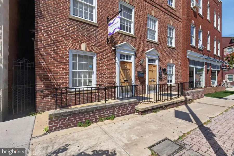 118 N George St, York, PA 17401 - #2