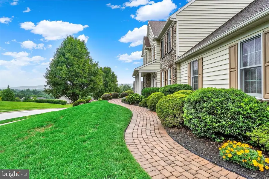 651 Mountain Laurel Ln, York, PA 17402 - #3