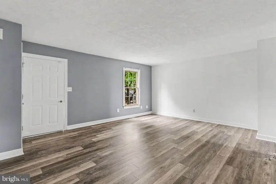 217 Georgetown Cir, Hanover, PA 17331 - #2