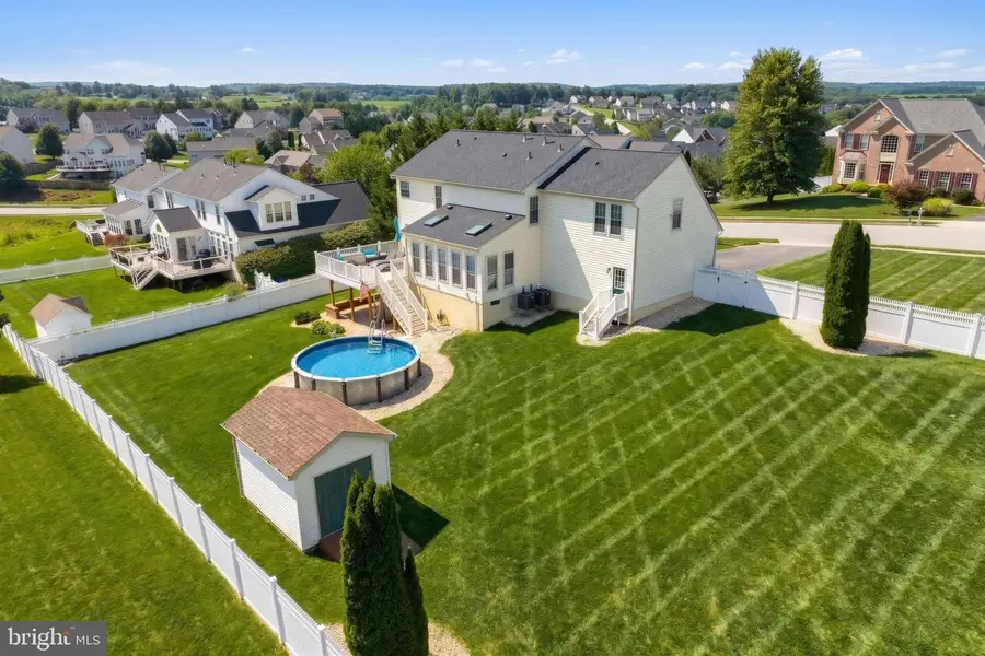 1915 Oak Hills Dr, Hanover, PA 17331 - #3