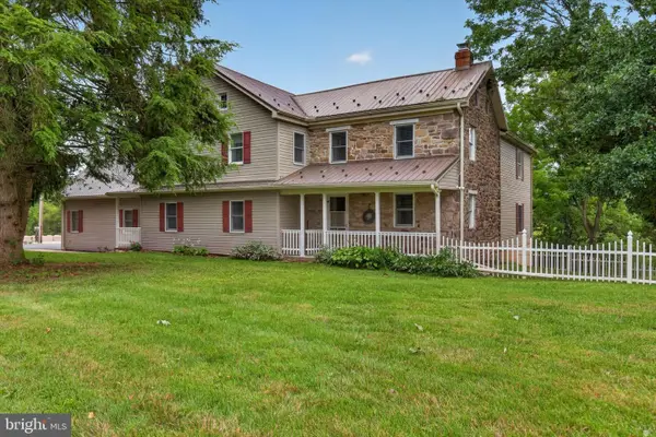 1140 Angus Ln, YORK, PA 17408