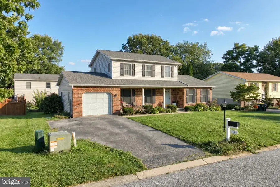 19 Garden Ln, Hanover, PA 17331 - #3