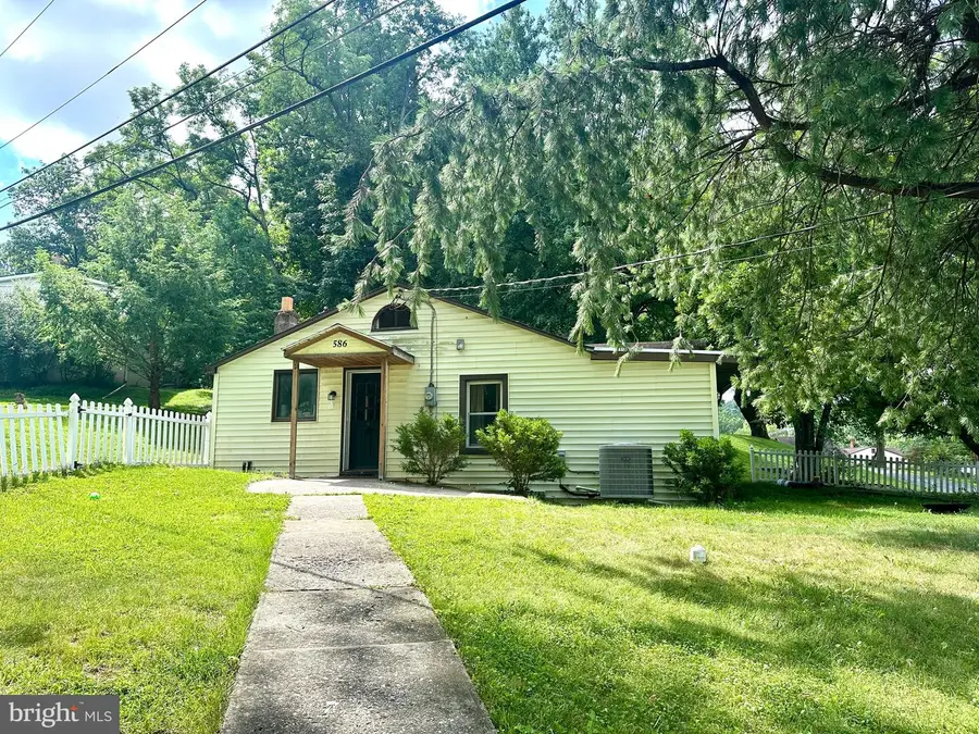 586 Lewisberry Rd, New Cumberland, PA 17070 - #2
