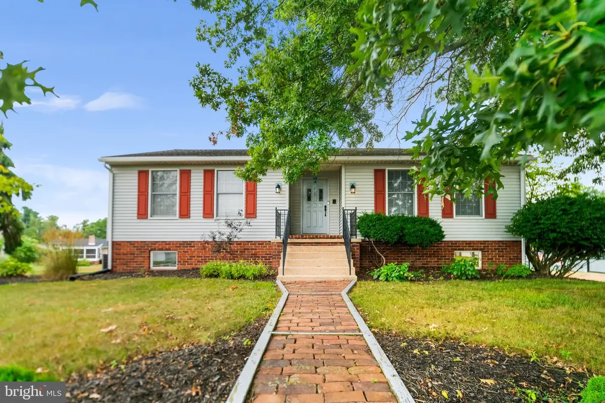 2780 Northvue Ln, York, PA 17408 - #1