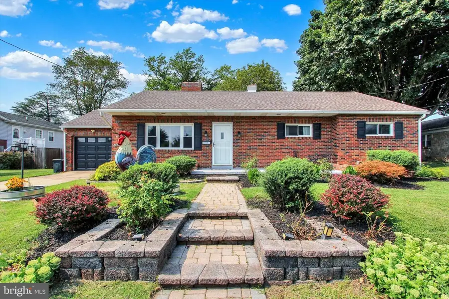 280 Sunset Ave, Hanover, PA 17331 - #2