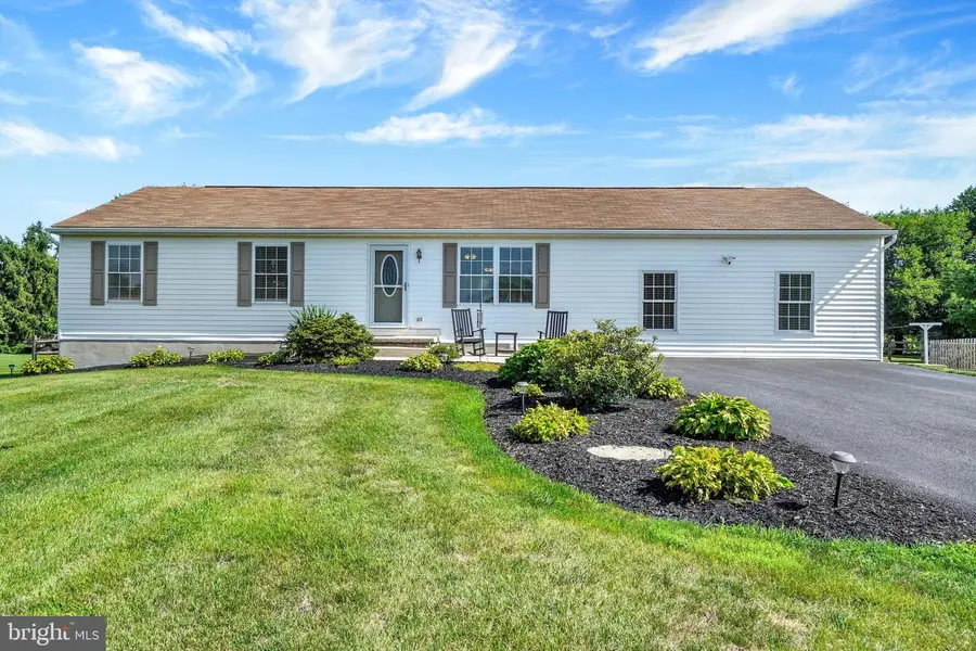 6011 Holly Tree Ct, Felton, PA 17322 - #2