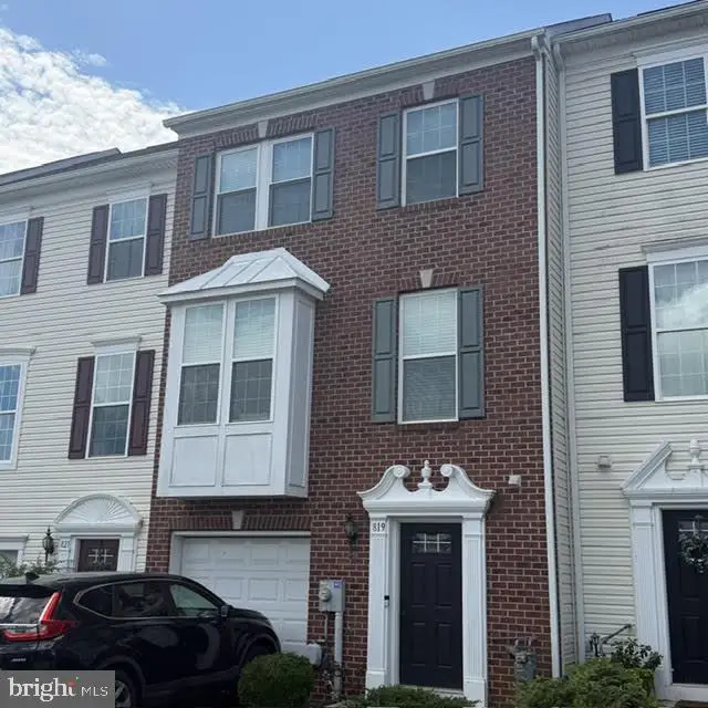 819 Blossom Dr, Hanover, PA 17331 - #2