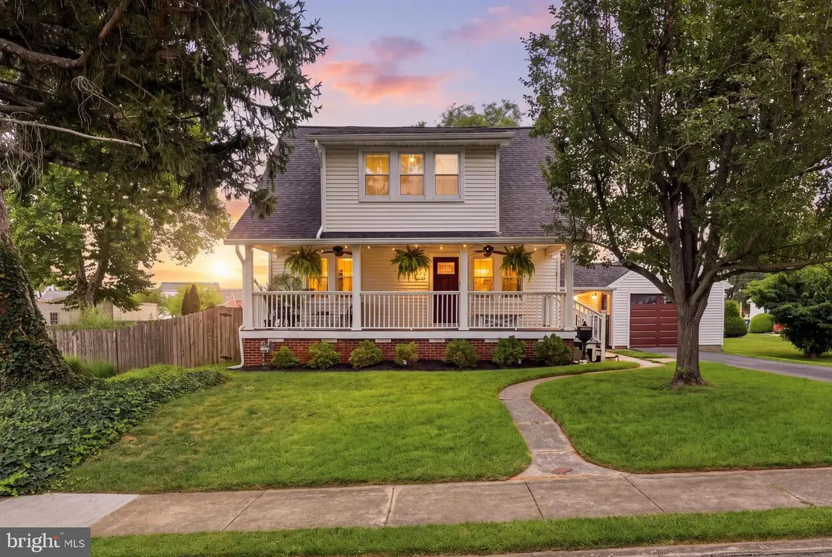 2042 W Stanton St, York, PA 17404 - #1