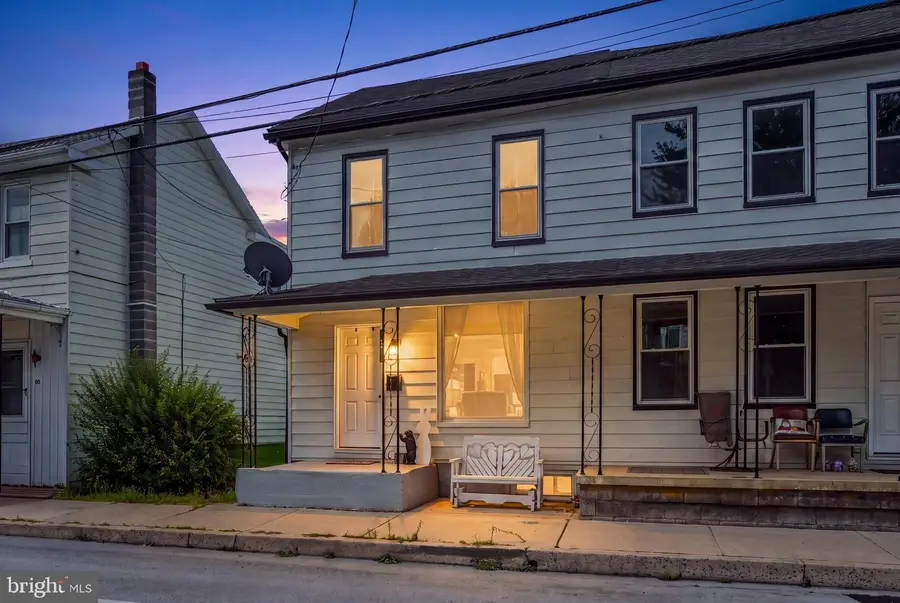 46 S York St, Etters, PA 17319 - #2