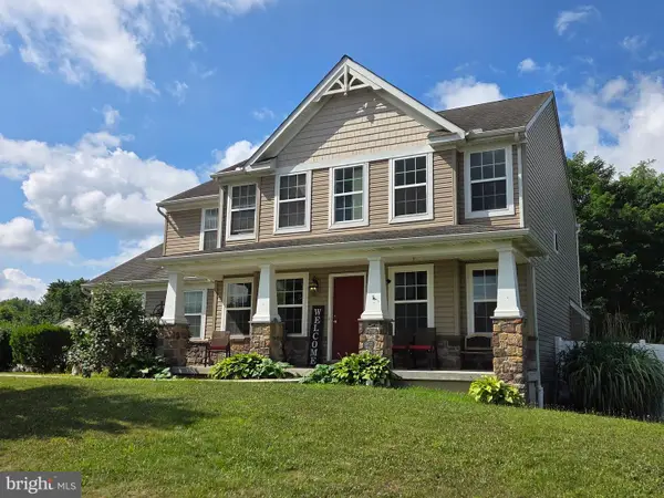 240 Spring Meadows Rd, MANCHESTER, PA 17345