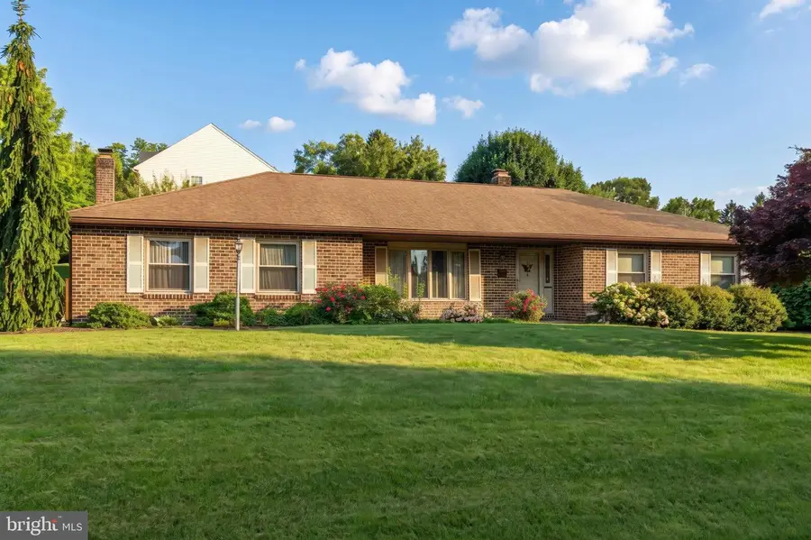 3106 Kingston Rd, York, PA 17402 - #3