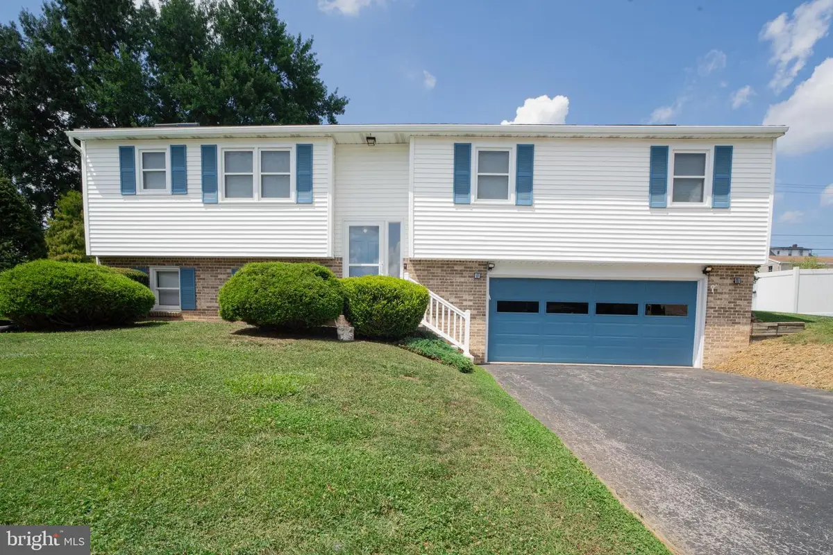 385 E Beaver St, York, PA 17406 - #1