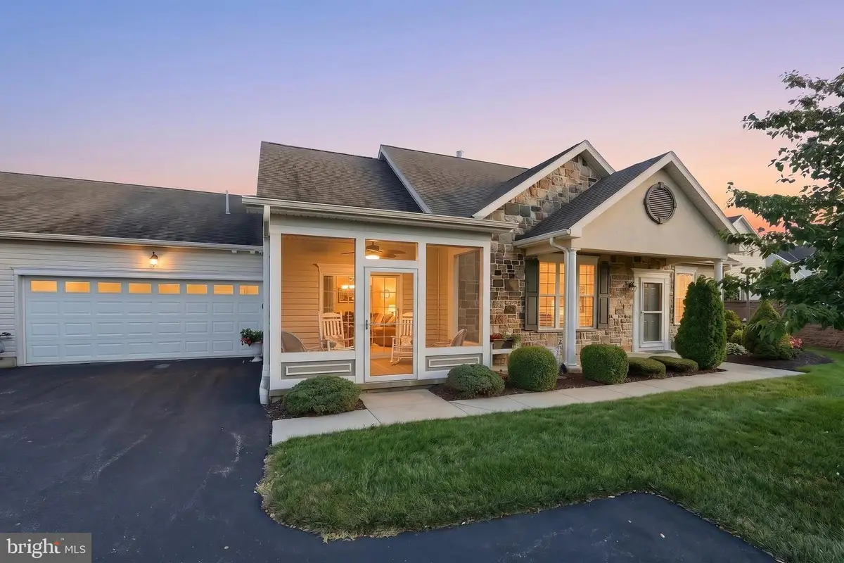 102 S Alpine Dr #25c, York, PA 17408 - #1