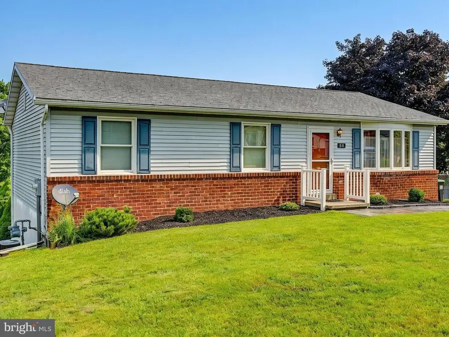 34 Allen Dr, Hanover, PA 17331 - #2