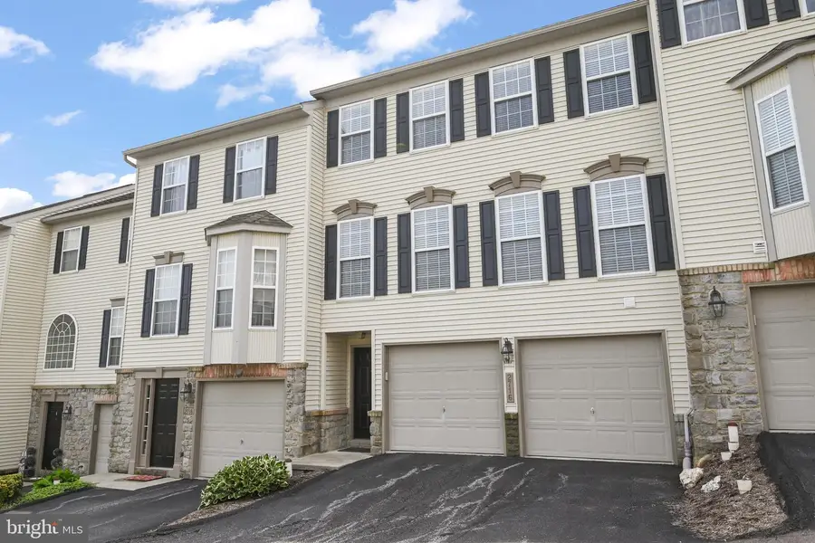 2716 Equestrian Dr #134, York, PA 17402 - #2