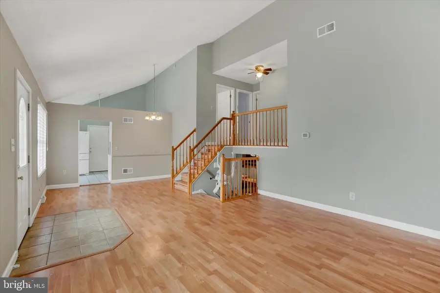 355 Edgewood Rd, York, PA 17402 - #3
