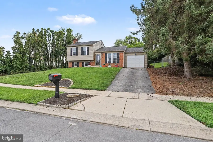 310 Rita Rd, York, PA 17402 - #2