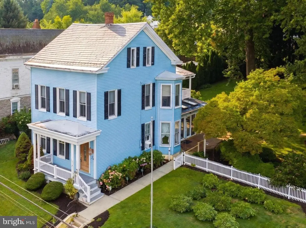 324 S 2nd St, Wrightsville, PA 17368 - #1