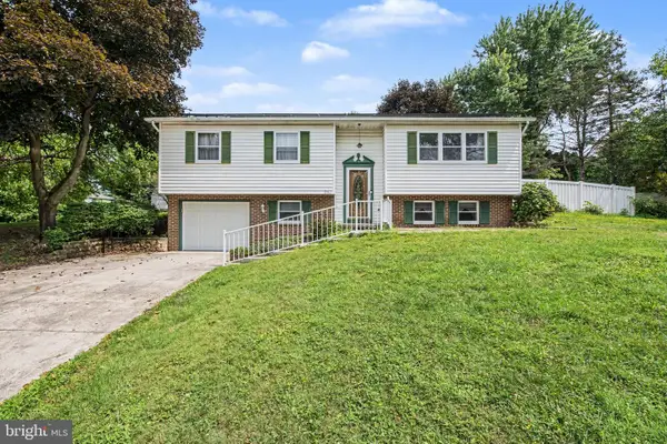 282 Bradley, NEW CUMBERLAND, PA 17070