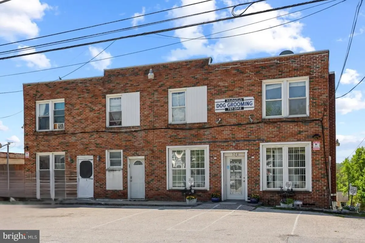 326 E Broadway, Red Lion, PA 17356 - #1