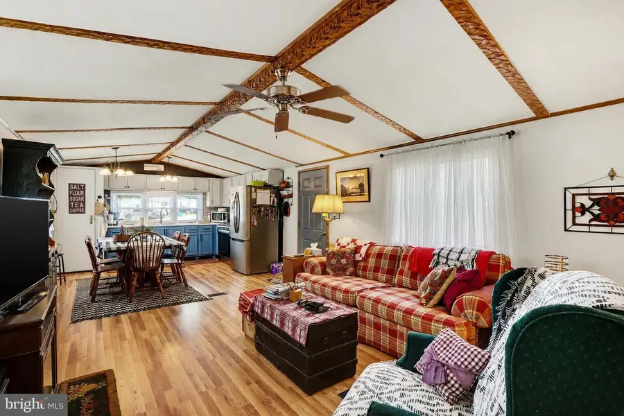305 Sussex Ln, Glen Rock, PA 17327 - #2