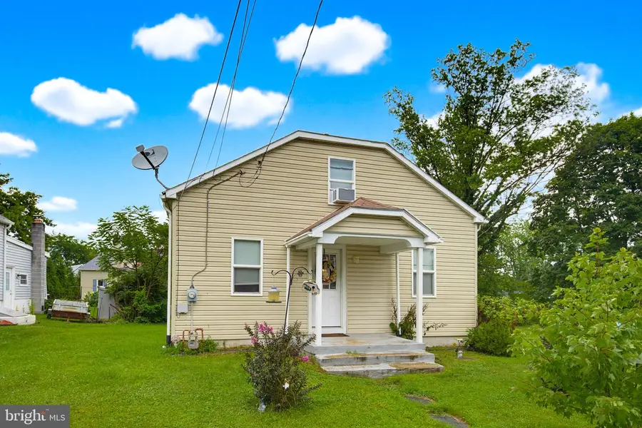 525 Fairfax Rd, York, PA 17404 - #2