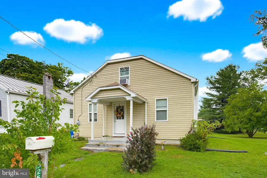 525 Fairfax Rd, York, PA 17404 - #3