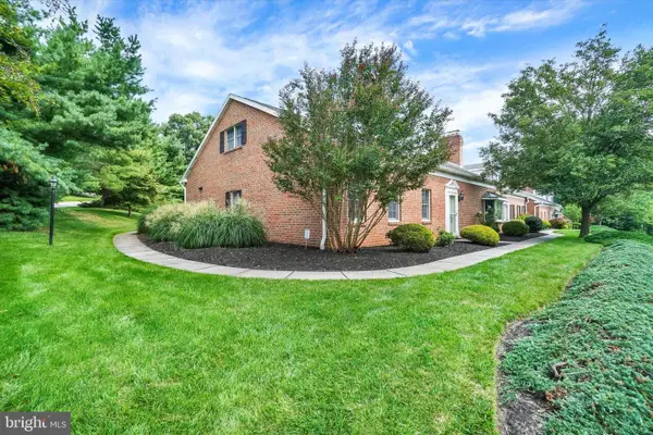 2042 Wyntre Brooke Dr S, YORK, PA 17403