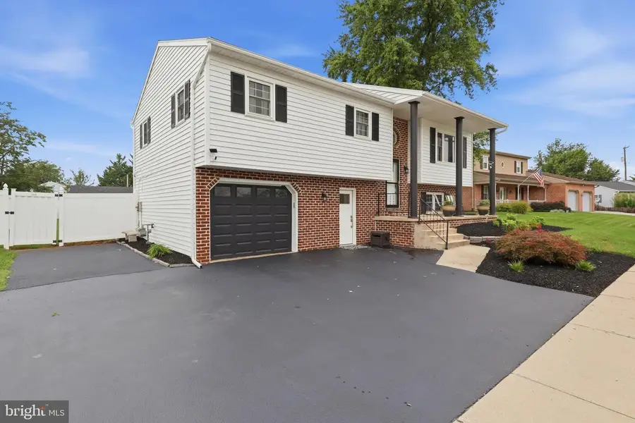 2477 N Gabrielle Ct, York, PA 17408 - #3
