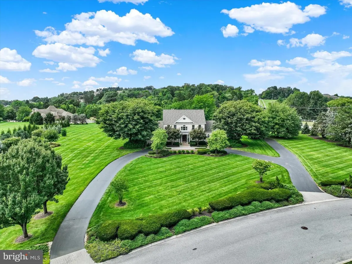 715 Rosewood Ln, York, PA 17403 - #1