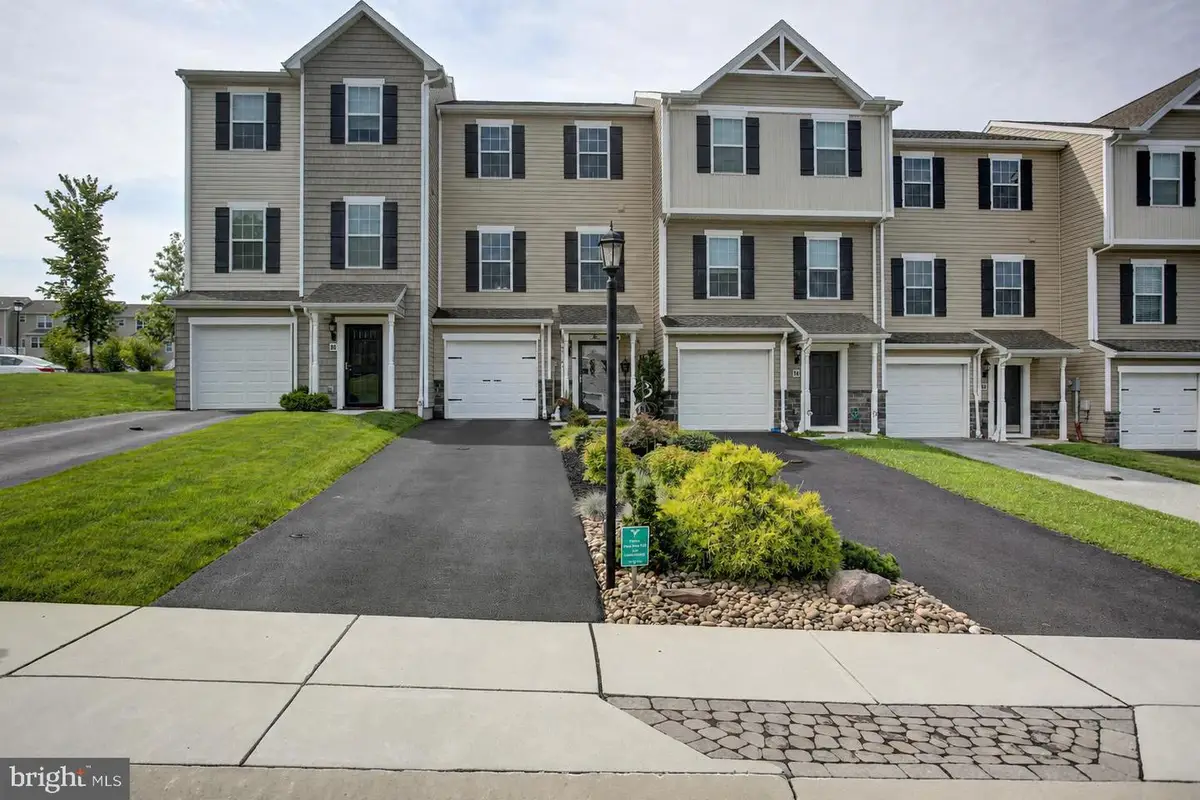 82 Ayrshire Dr, Hanover, PA 17331 - #1