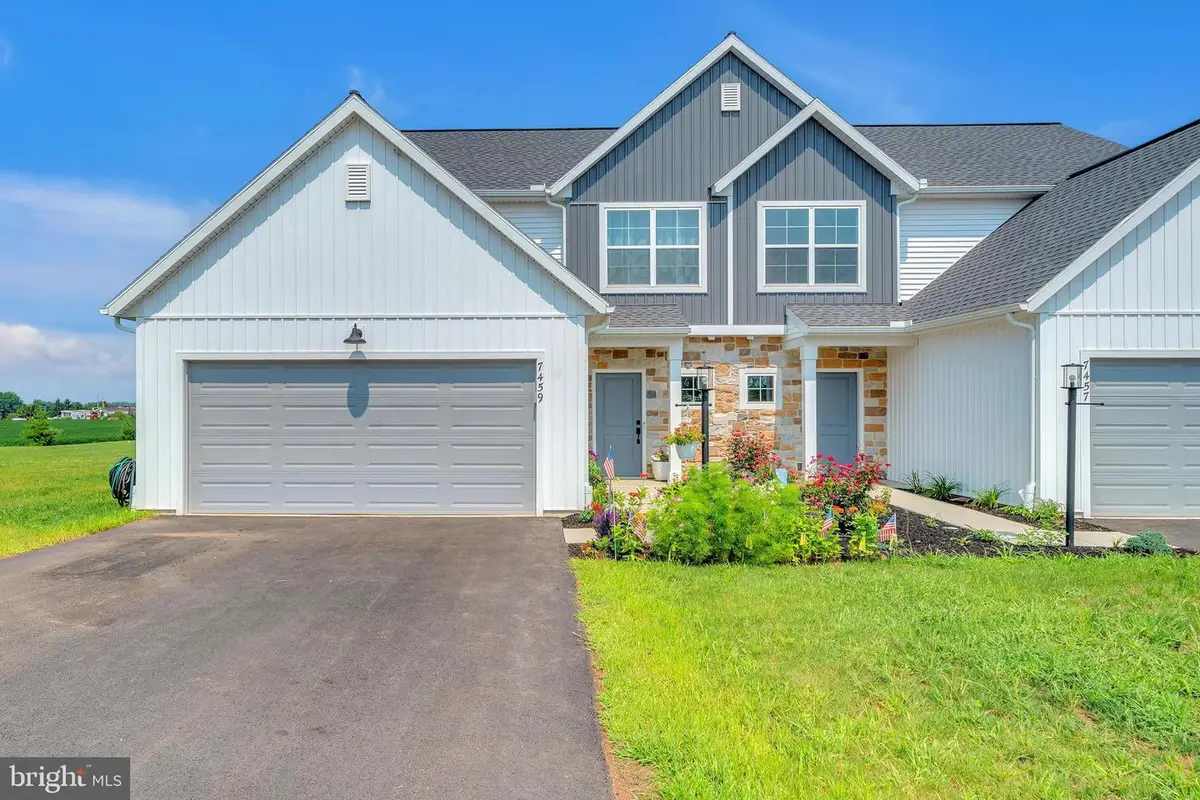 7459 Saint Patrick Ct, Abbottstown, PA 17301 - #1