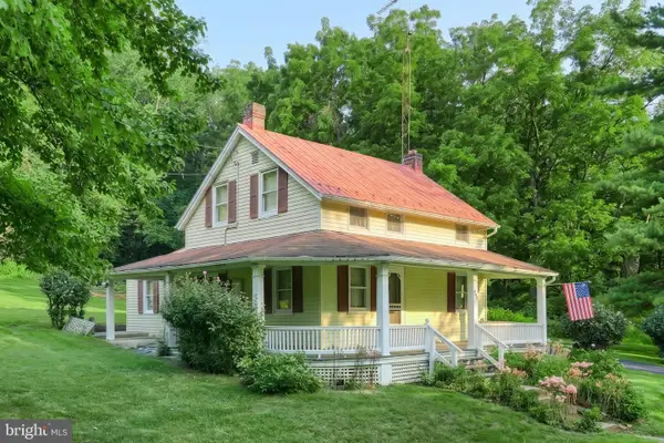 454 Rockville Rd, SPRING GROVE, PA 17362