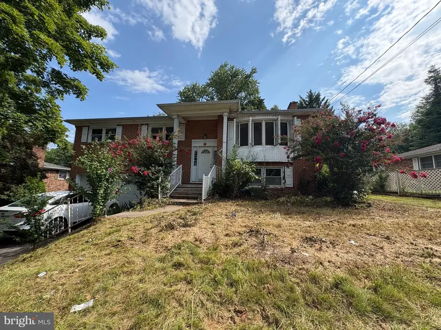 2575 Cambridge Rd, York, PA 17402 - #2