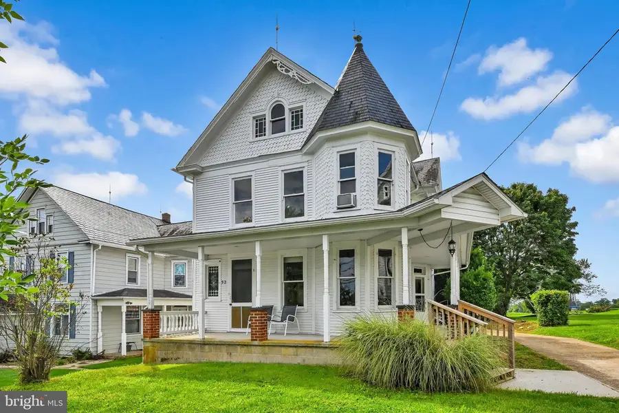 52 E Main St, Fawn Grove, PA 17321 - #2