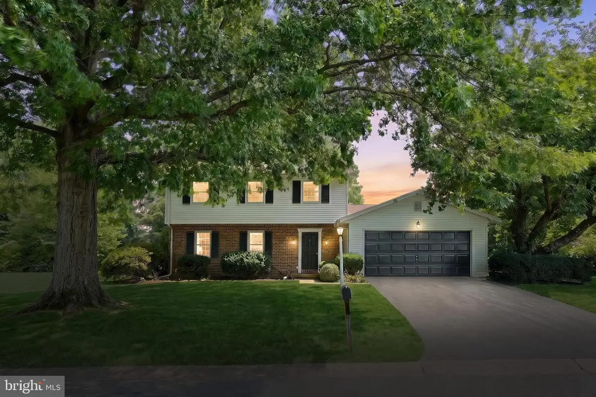 2156 Southbrook Dr, York, PA 17403 - #1