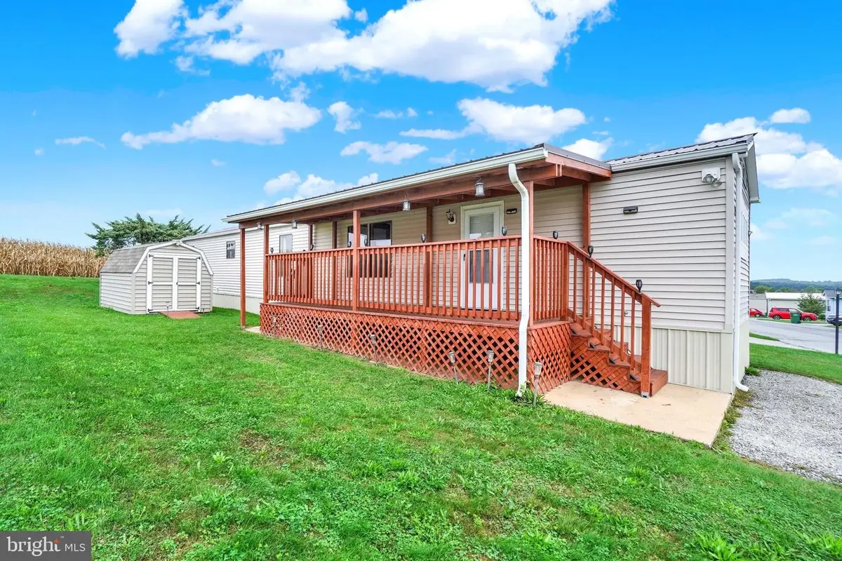 144 Carbridge Rd W, Stewartstown, PA 17363 - #1