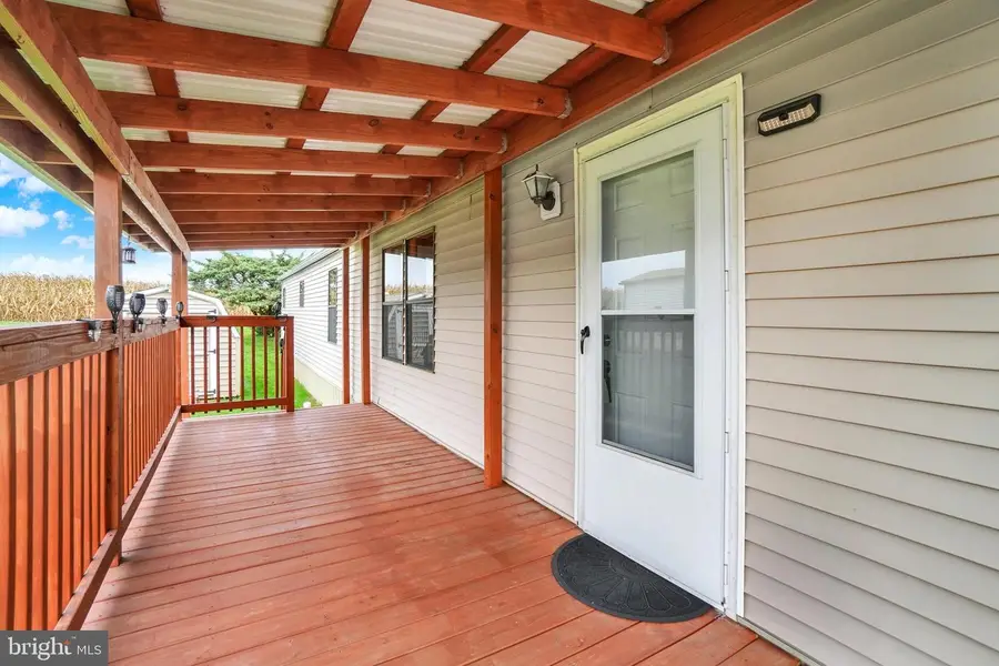 144 Carbridge Rd W, Stewartstown, PA 17363 - #2