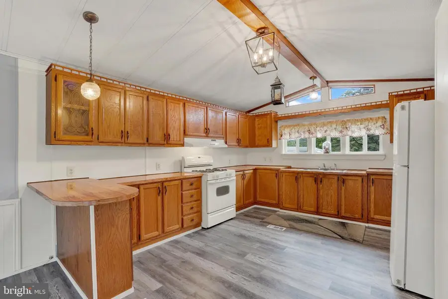 144 Carbridge Rd W, Stewartstown, PA 17363 - #3
