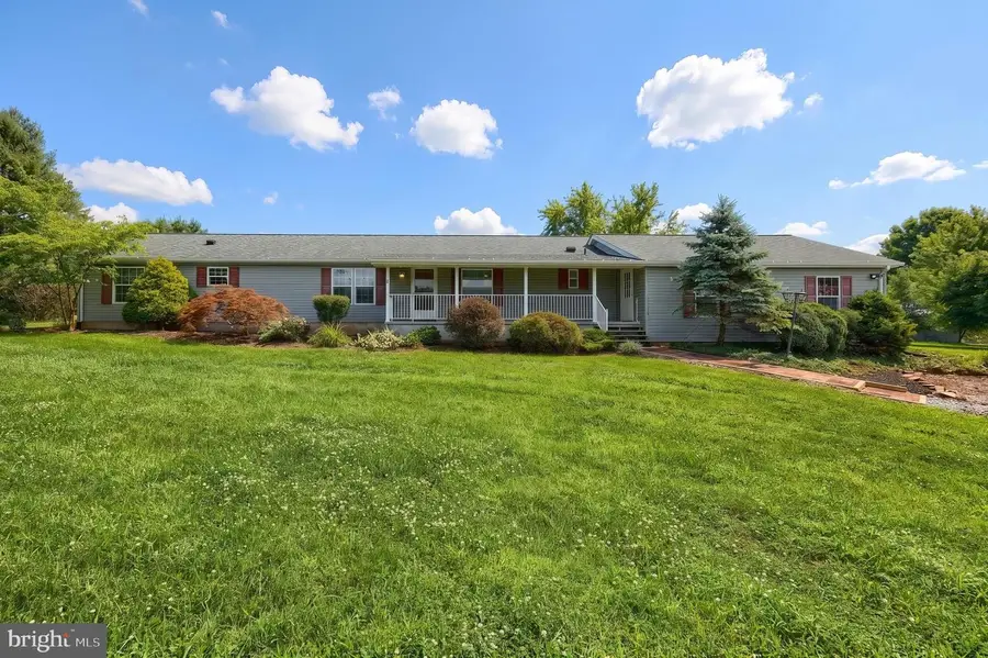 4782 E Berlin Rd, Thomasville, PA 17364 - #2
