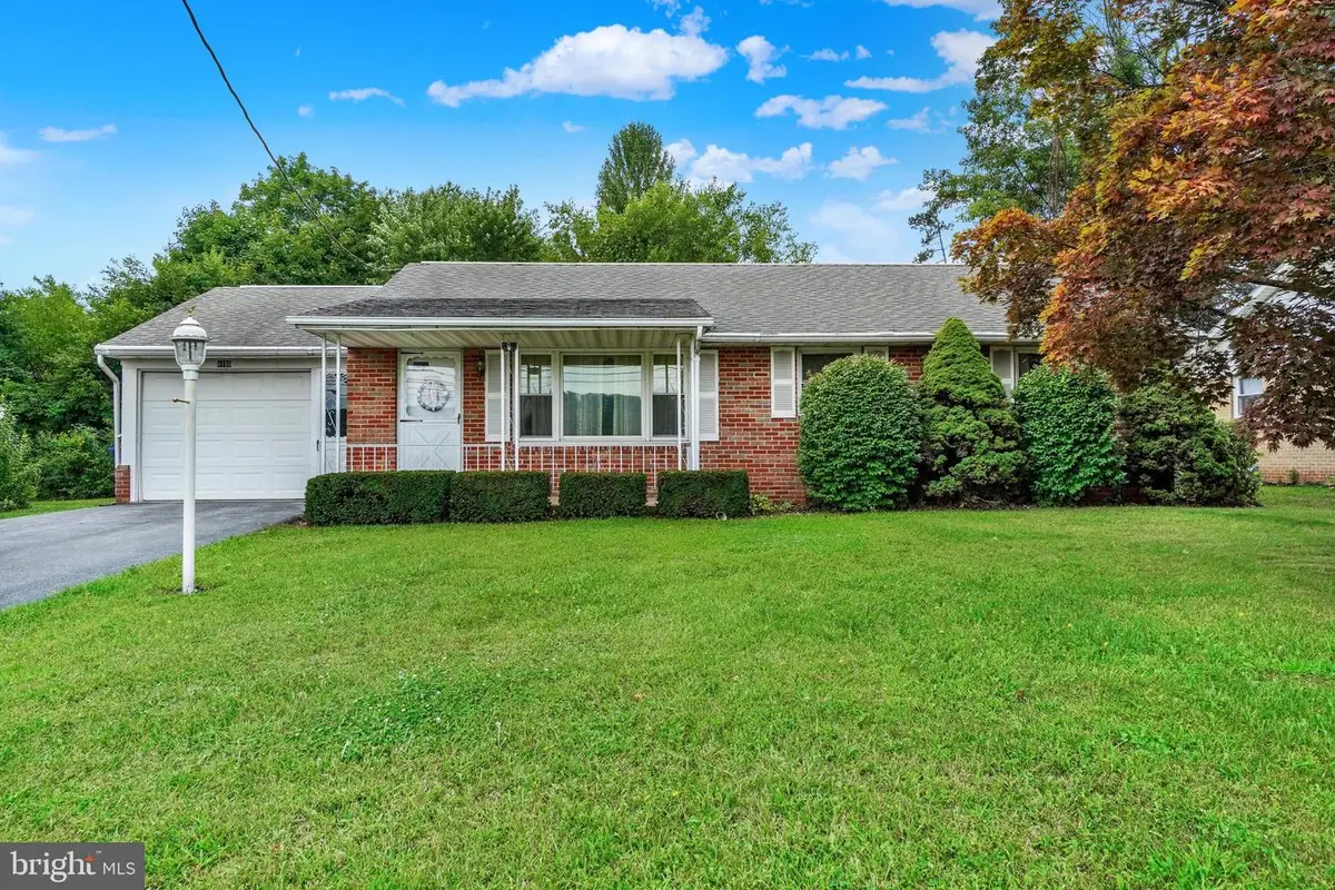 4190 N George St, Manchester, PA 17345 - #1