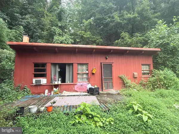 860 Conewago Ave, MANCHESTER, PA 17345