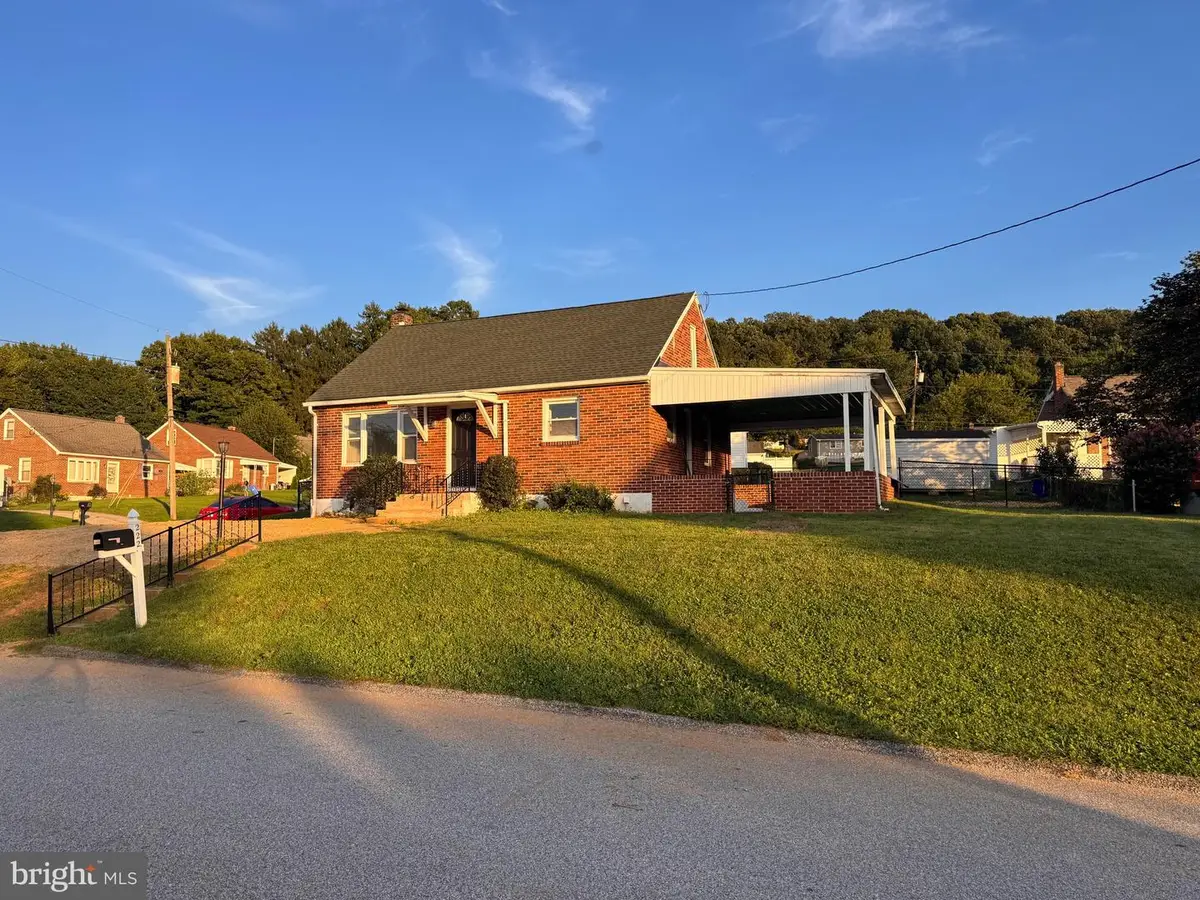 222 Eastland Ave, York, PA 17406 - #1