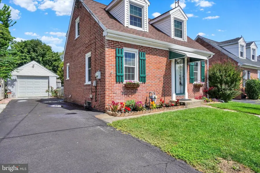 801 E 10th Ave, York, PA 17402 - #3