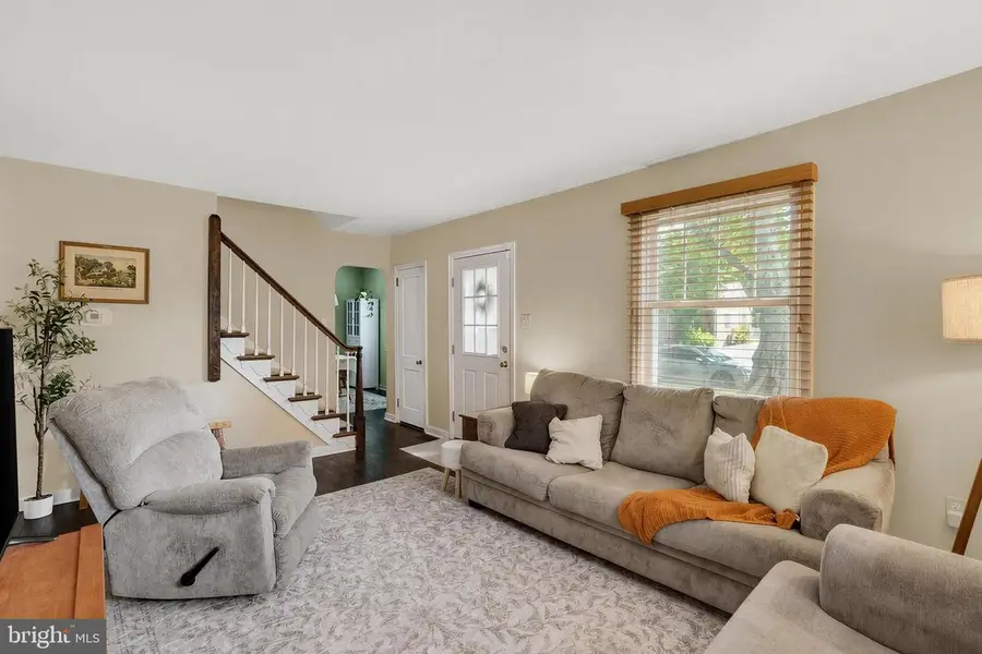 212 Lyndhurst Rd, York, PA 17402 - #3